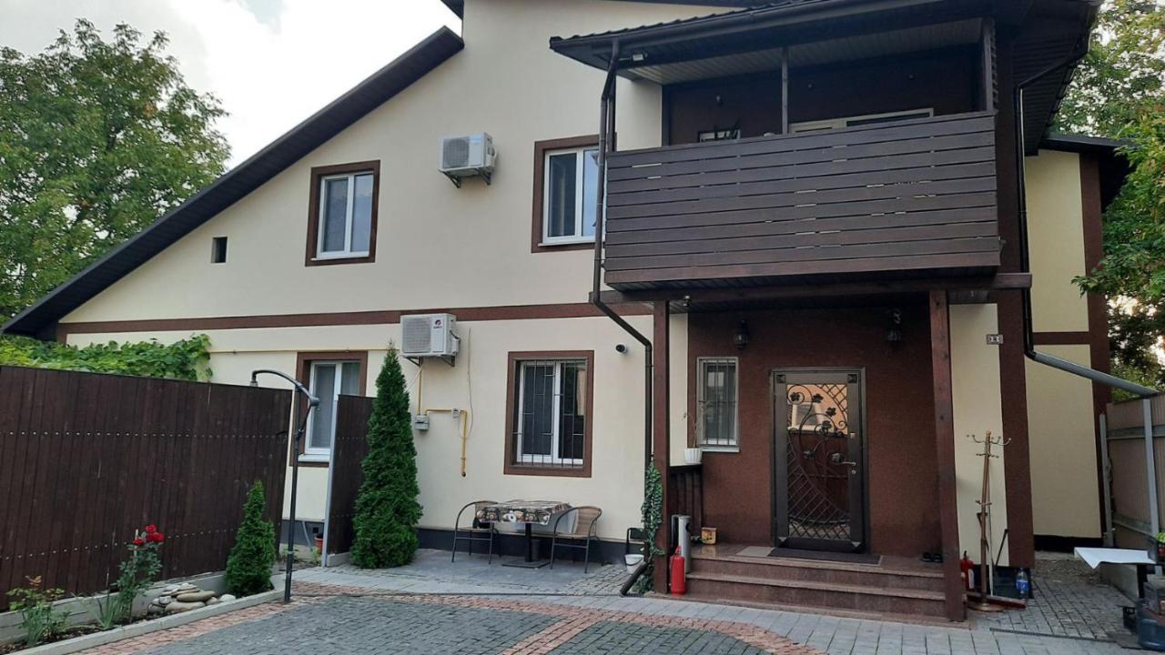 Life House Berezan Exterior photo